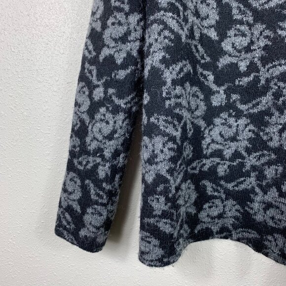 Ellen Tracy Dark Floral Wool Blend Wrap Style Cardigan Size Small - Picture 2 of 6